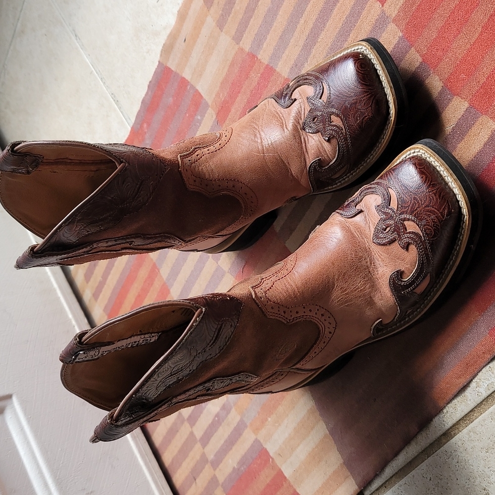 Ariat fatbaby Western Boots- size 6.5, brown and tan/swirl pattern on square toe